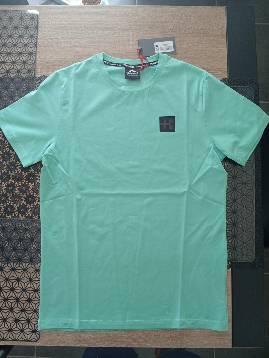 T-shirt Foster Helvetica BILSAR streetwear look