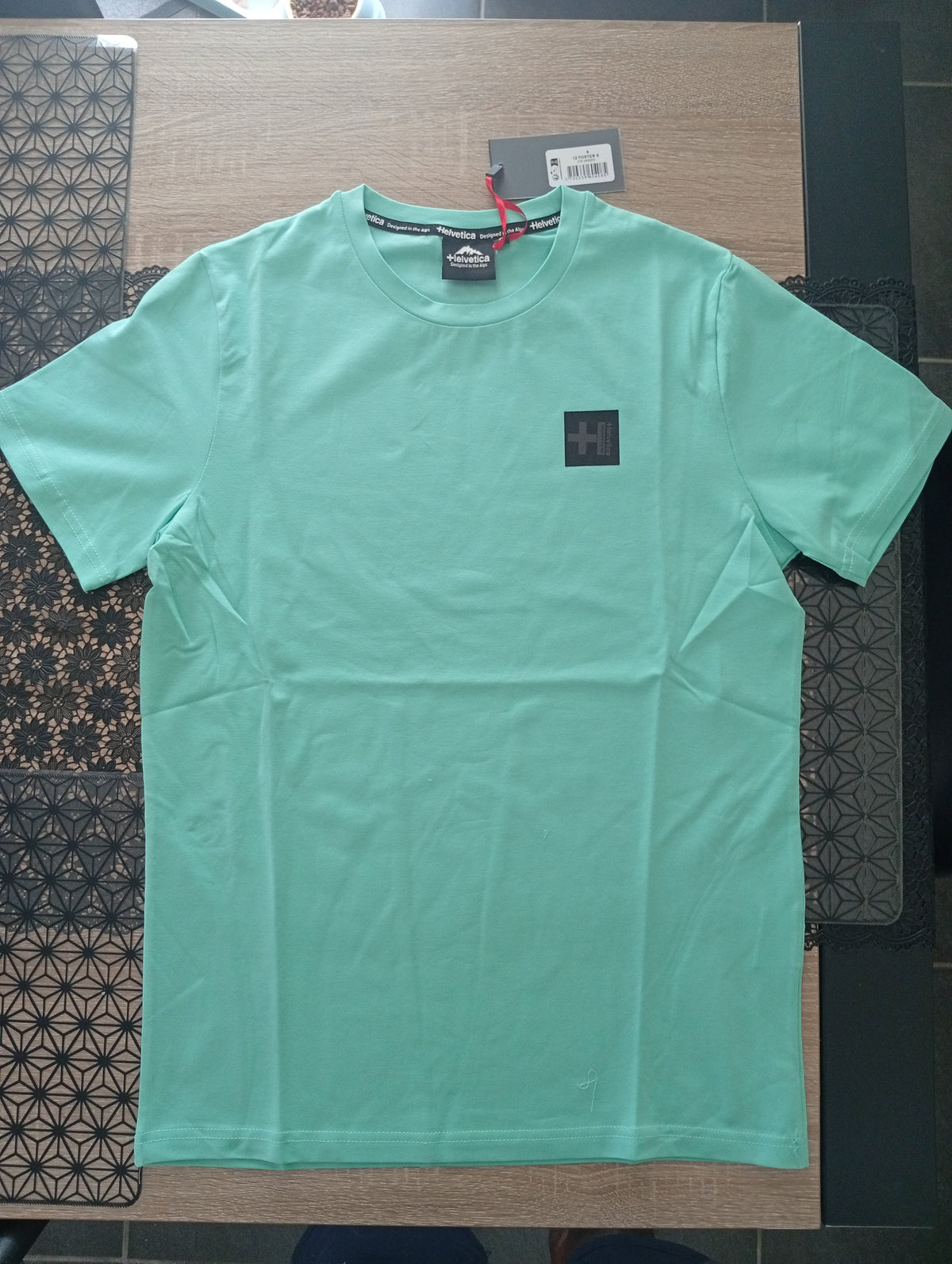 T-shirt Foster Helvetica BILSAR streetwear look