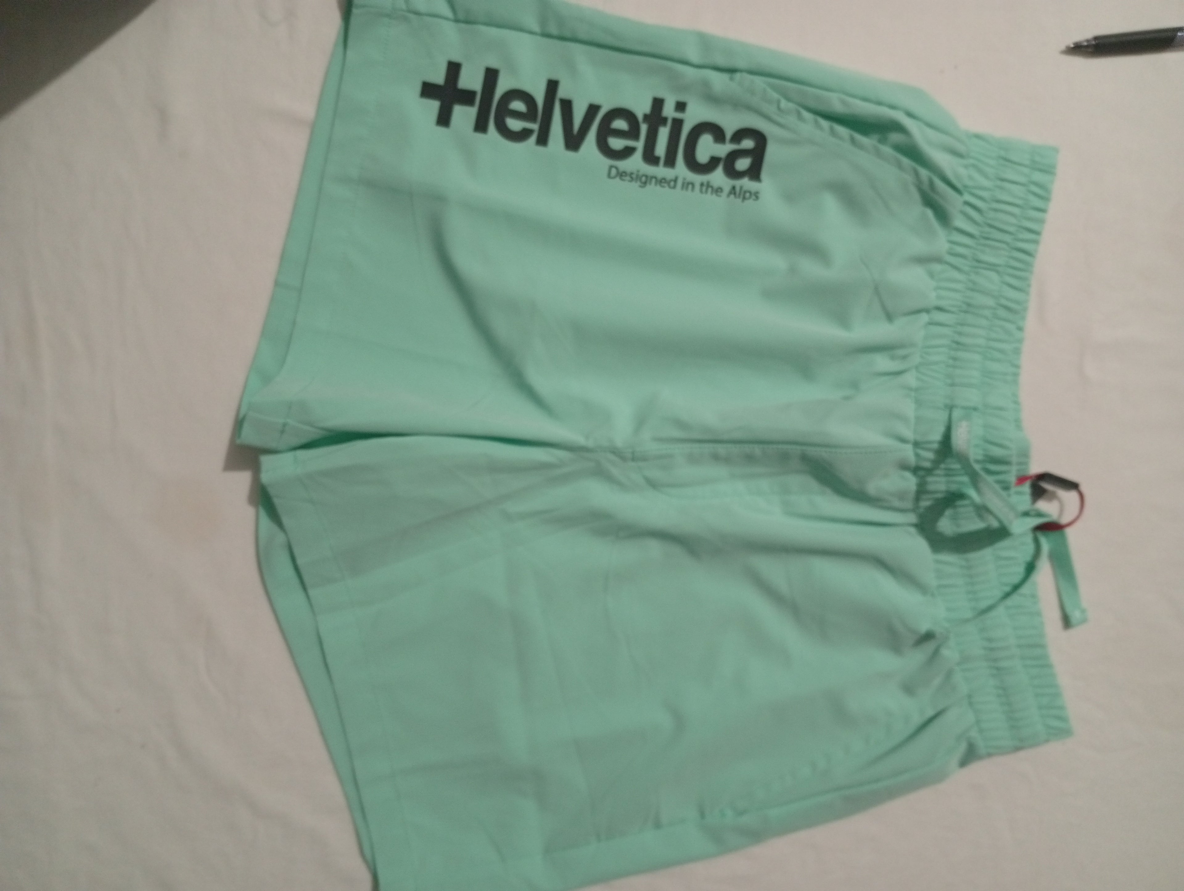 Short Helvetica LEWIS new
