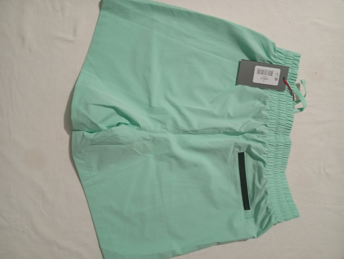 Short Lewis Helvetica BILSAR streetwear detail