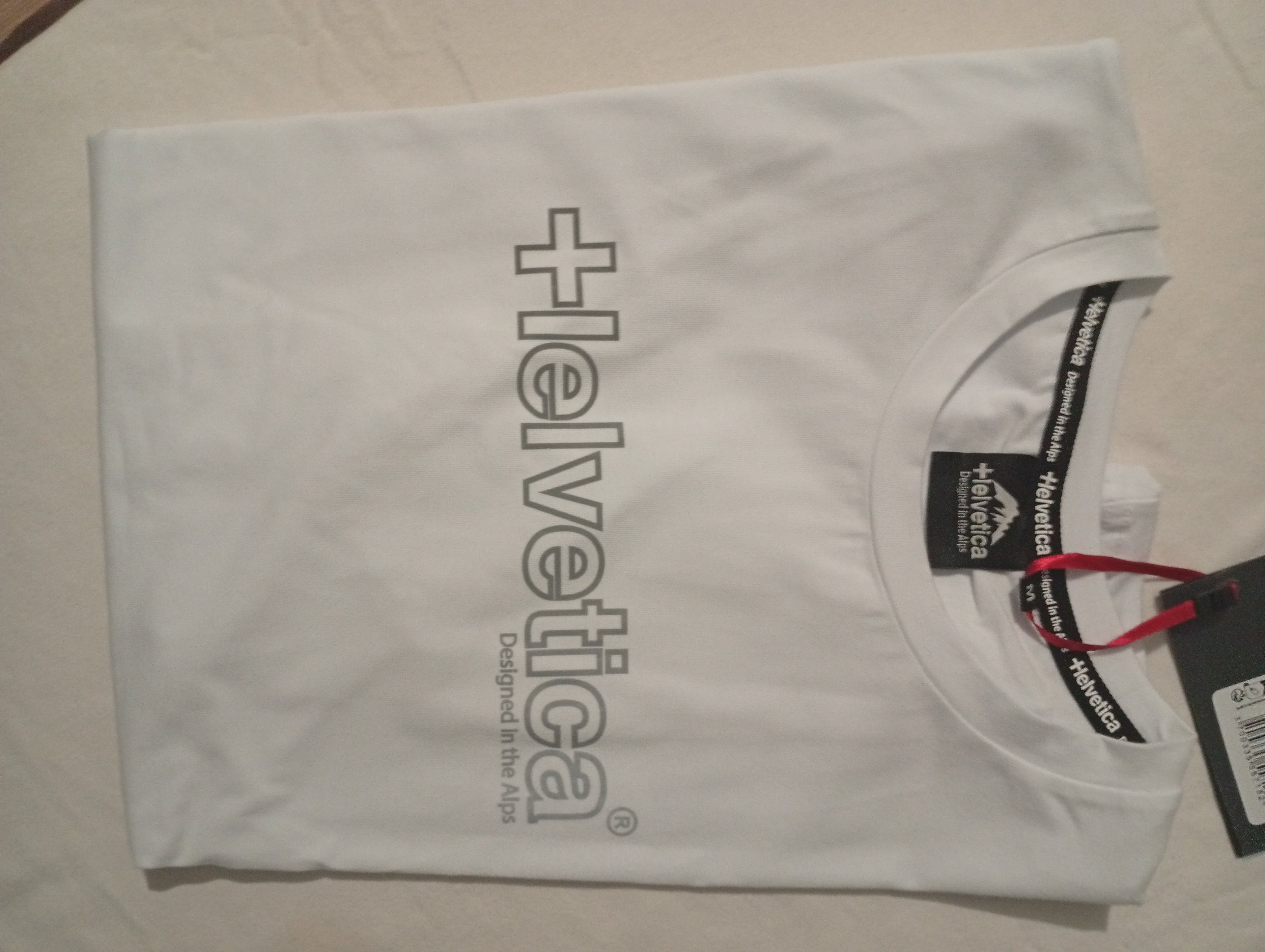 T-shirt manches courtes Helvetica FIGARI  new