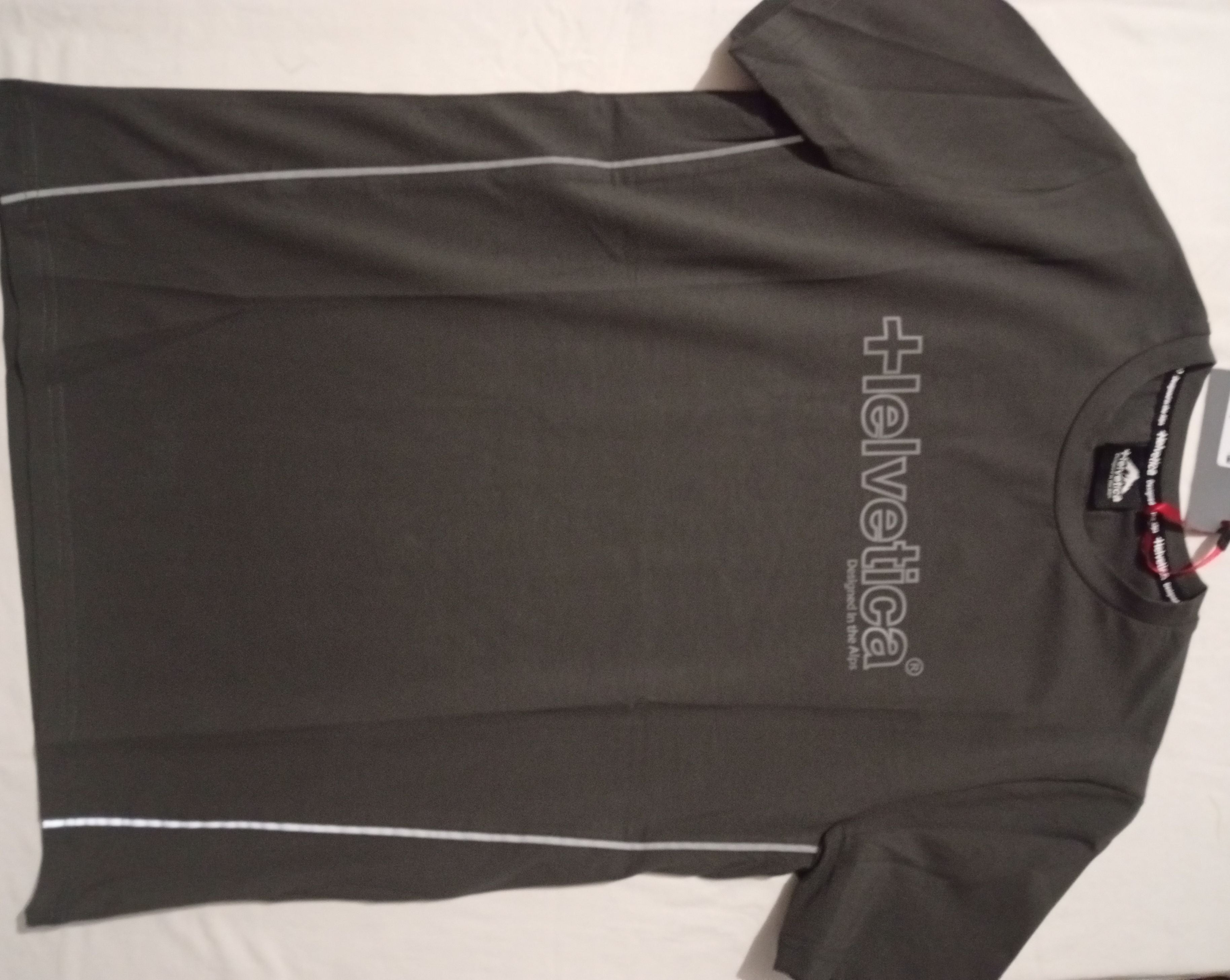 T-shirt manches courtes Helvetica FIGARI  new
