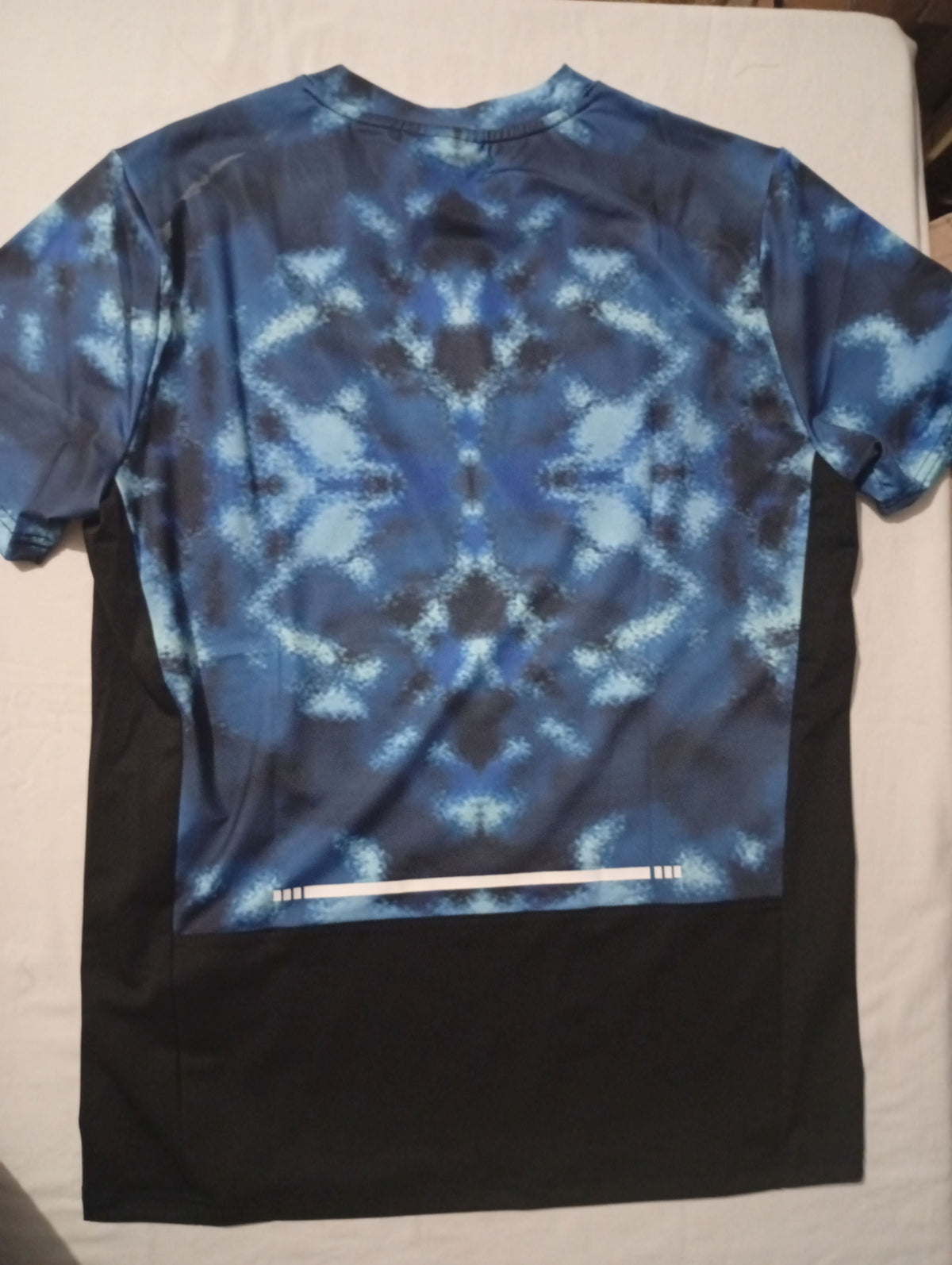 T-shirt Justin Helvetica BILSAR streetwear porte
