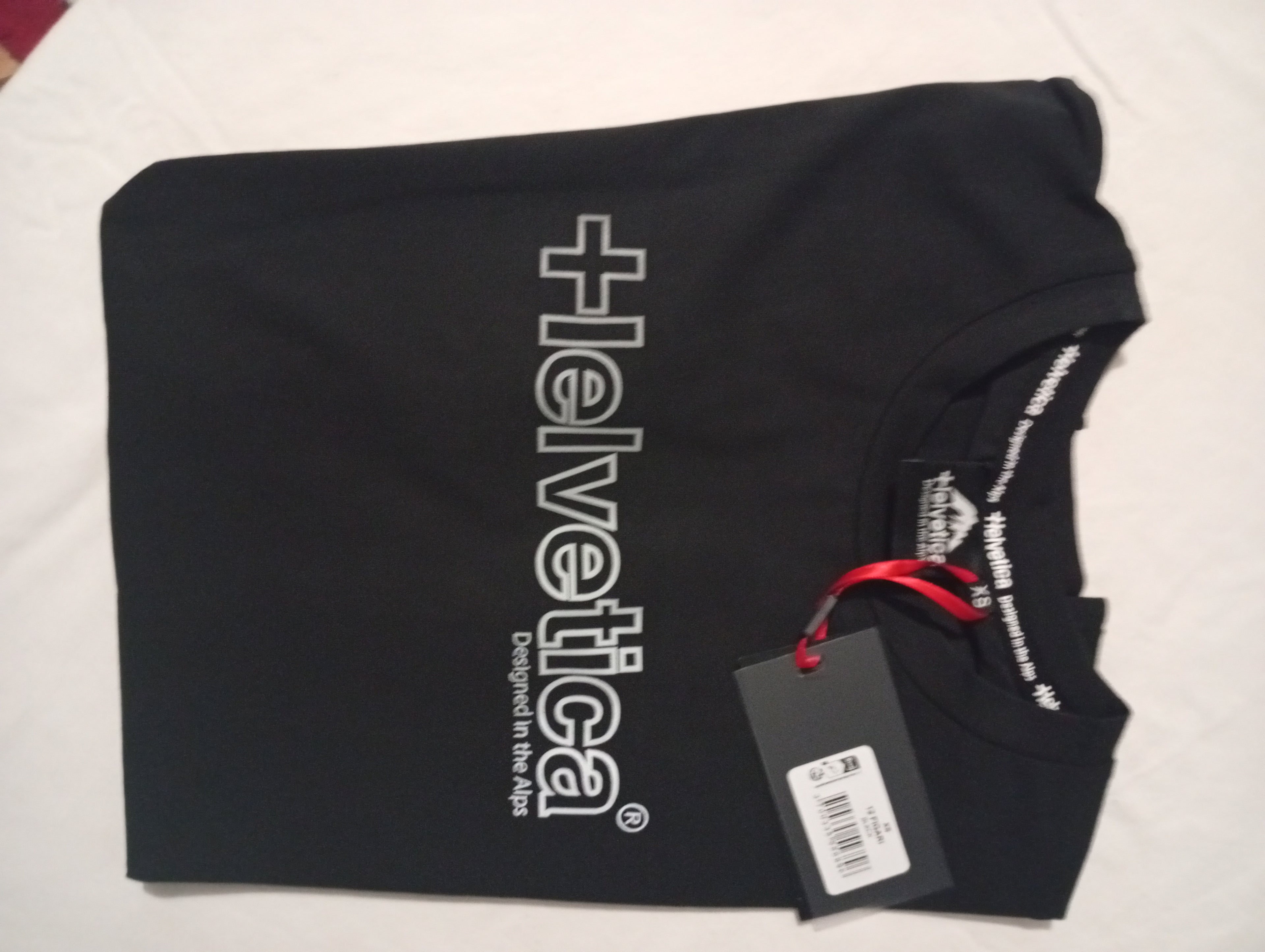 T-shirt manches courtes Helvetica FIGARI  new