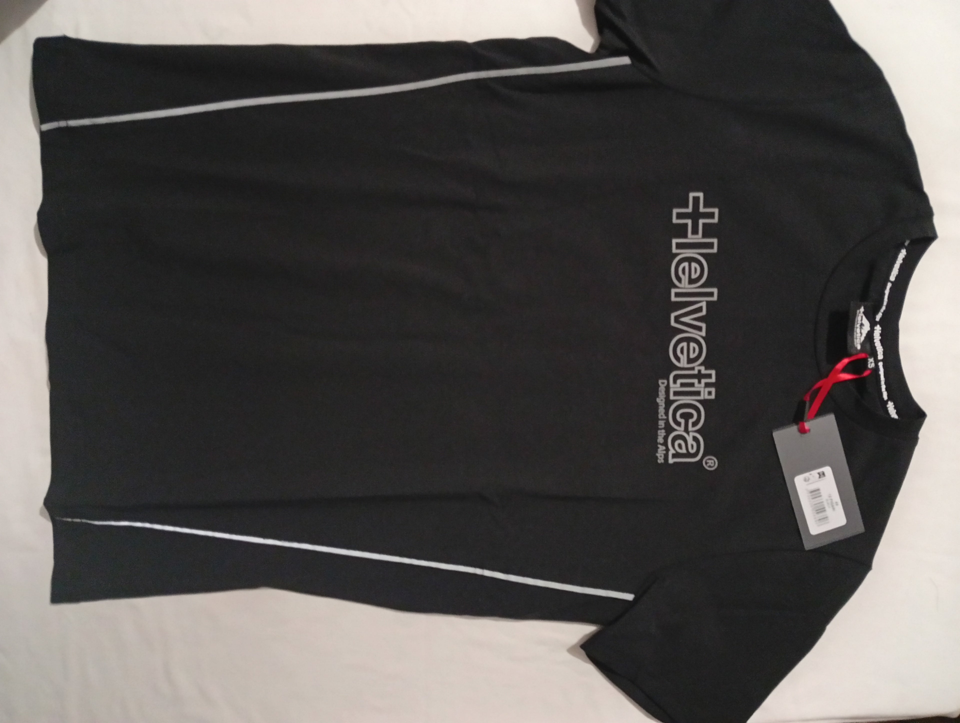 T-shirt manches courtes Helvetica FIGARI  new