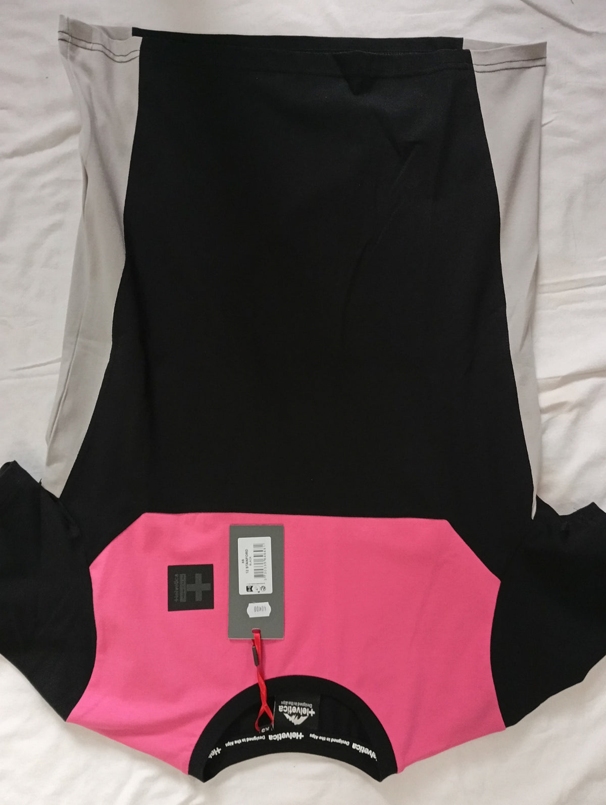 T-shirt Helvetica Stanford BILSAR streetwear noir et rose