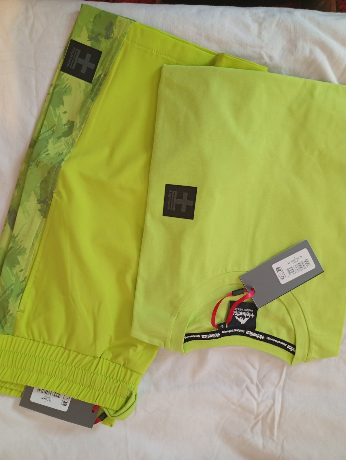 Ensemble short t-shirt Helvetica BILSAR streetwear vert