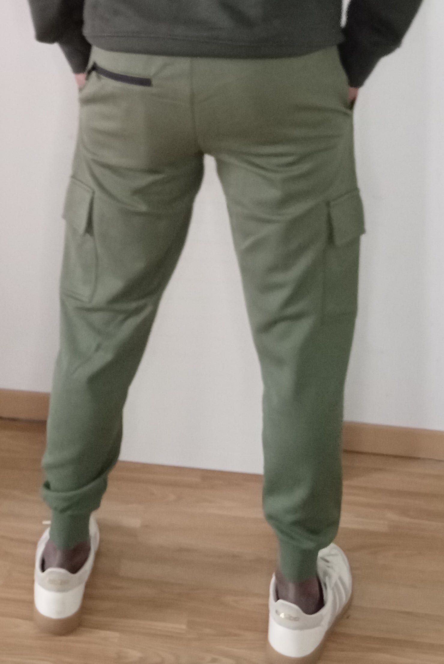 Jogging HELVETICA Borgia cargo