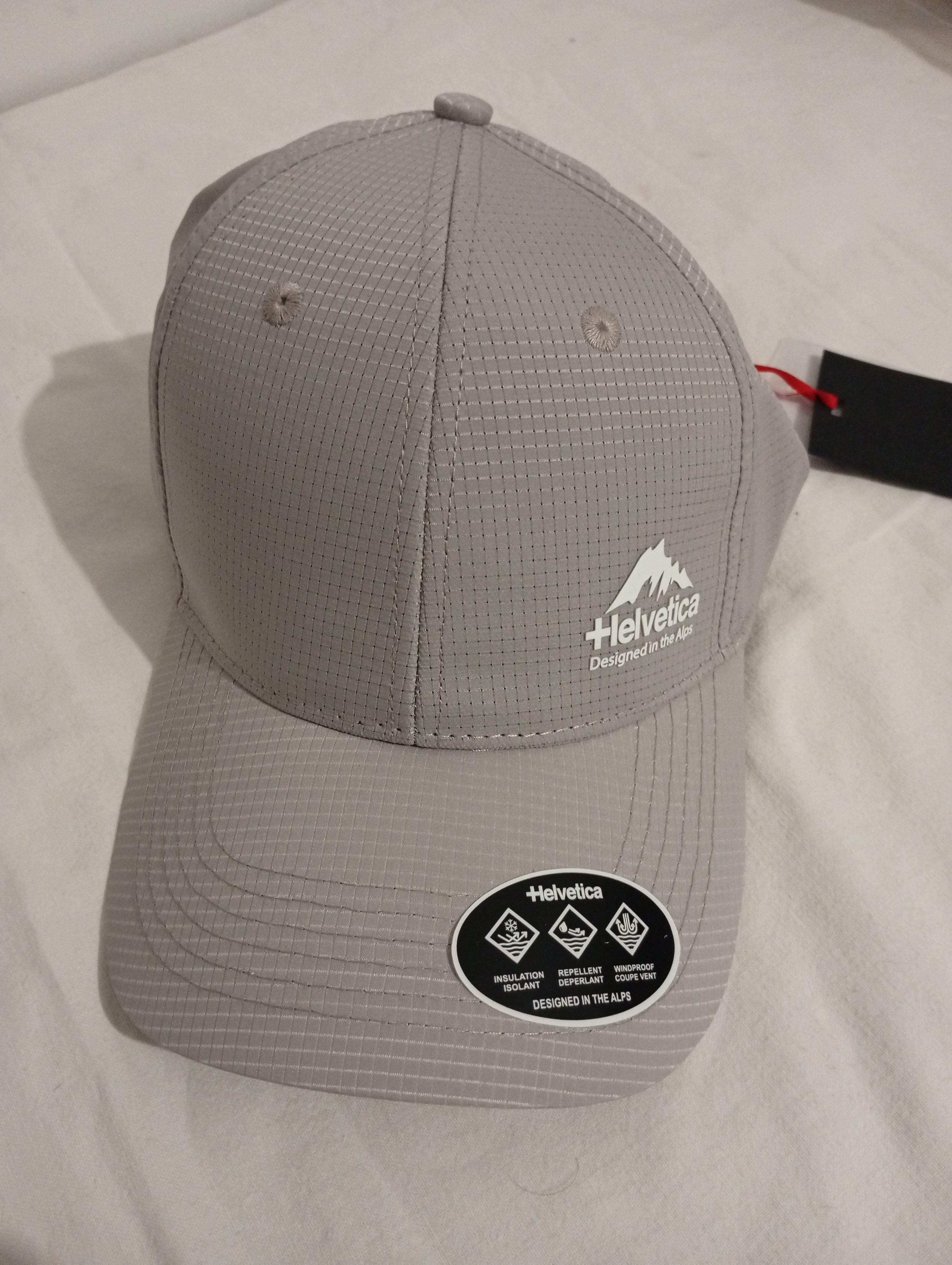 HELVETICA Wells Cap