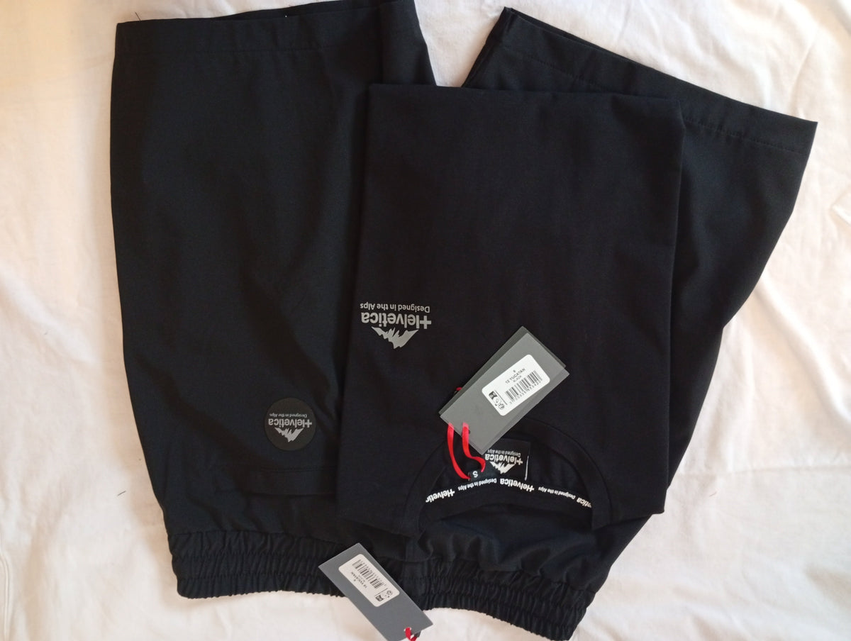 Ensemble Yucatan Helvetica BILSAR streetwear detail