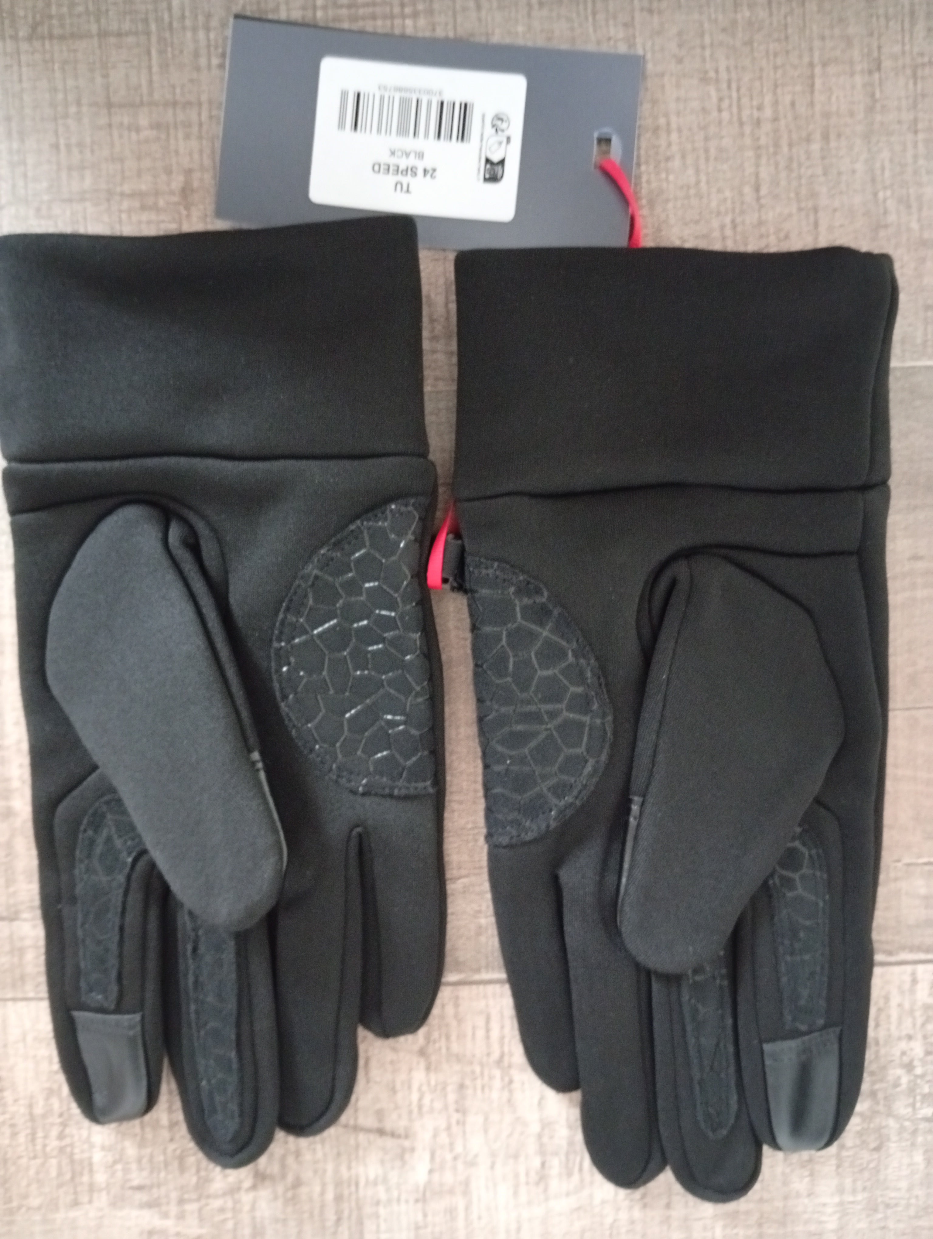 HELVETICA Speed Gloves