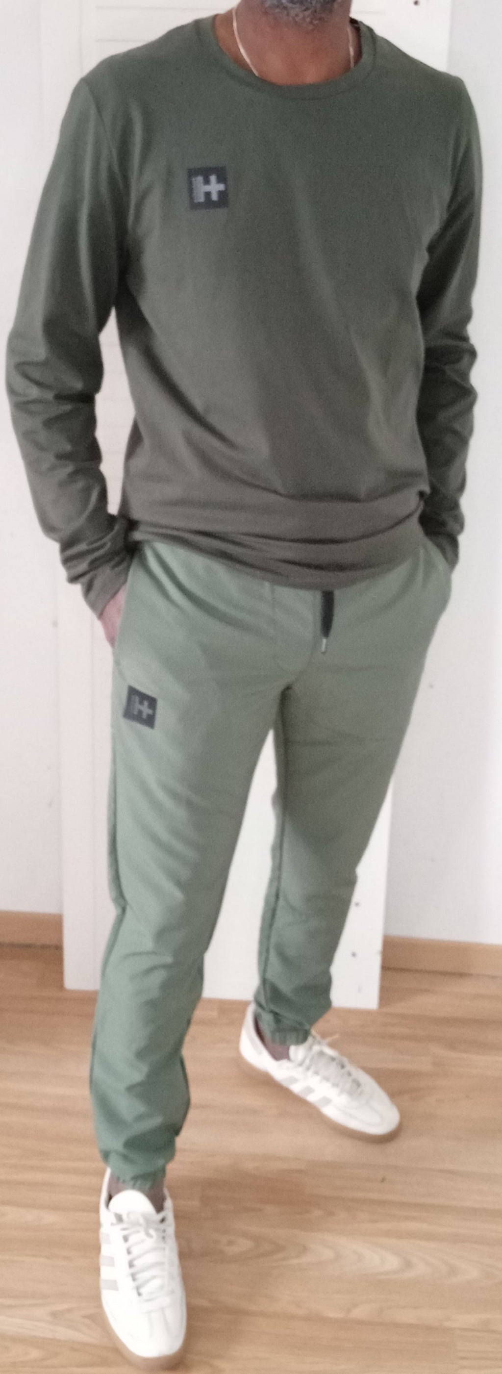 Bas de survetement Helvetica Barca BILSAR streetwear kaki