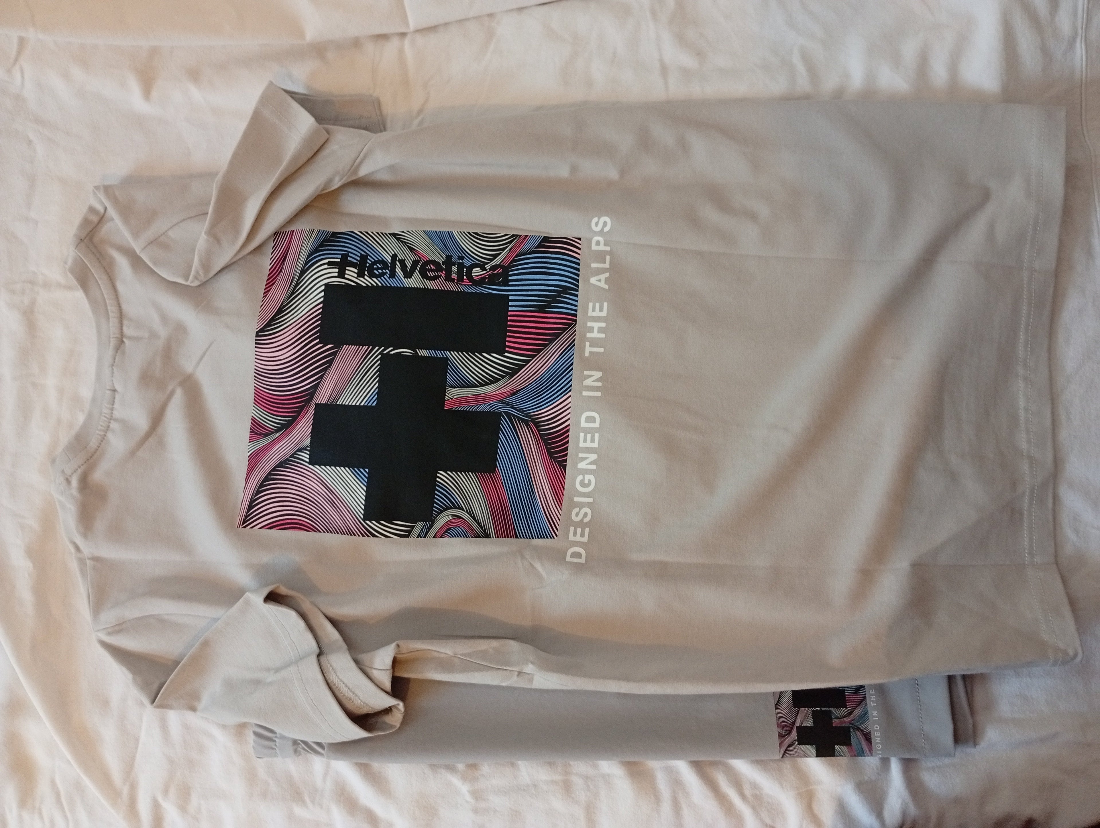Helvetica short t-shirt Lemon